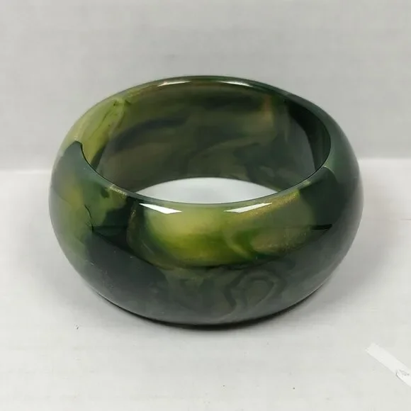 Wide Chunky Glossy Green Marbled Resin Bangle Fashion Statement Bracelet 9" - Picture 4 of 14